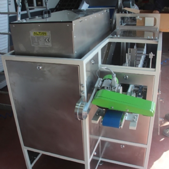 Ice Cream Sticks Feeding Machine